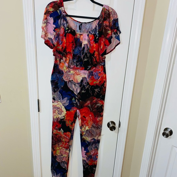 Sexy 🔥🔥 Multicolored Bodysuit🙌🏾 - Picture 2 of 2